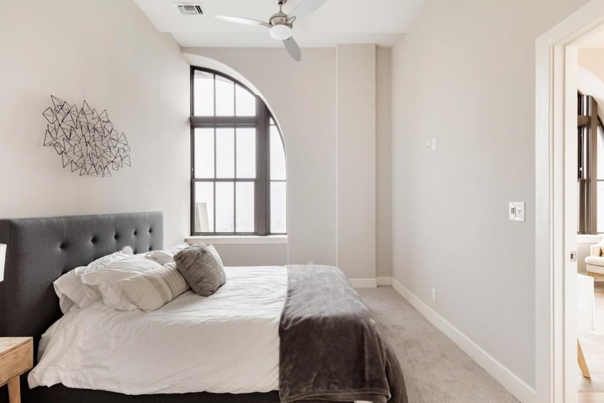 2B 2Ba Luxury Downtown Suite Rooftop Deck & Gym Baltimore Bagian luar foto