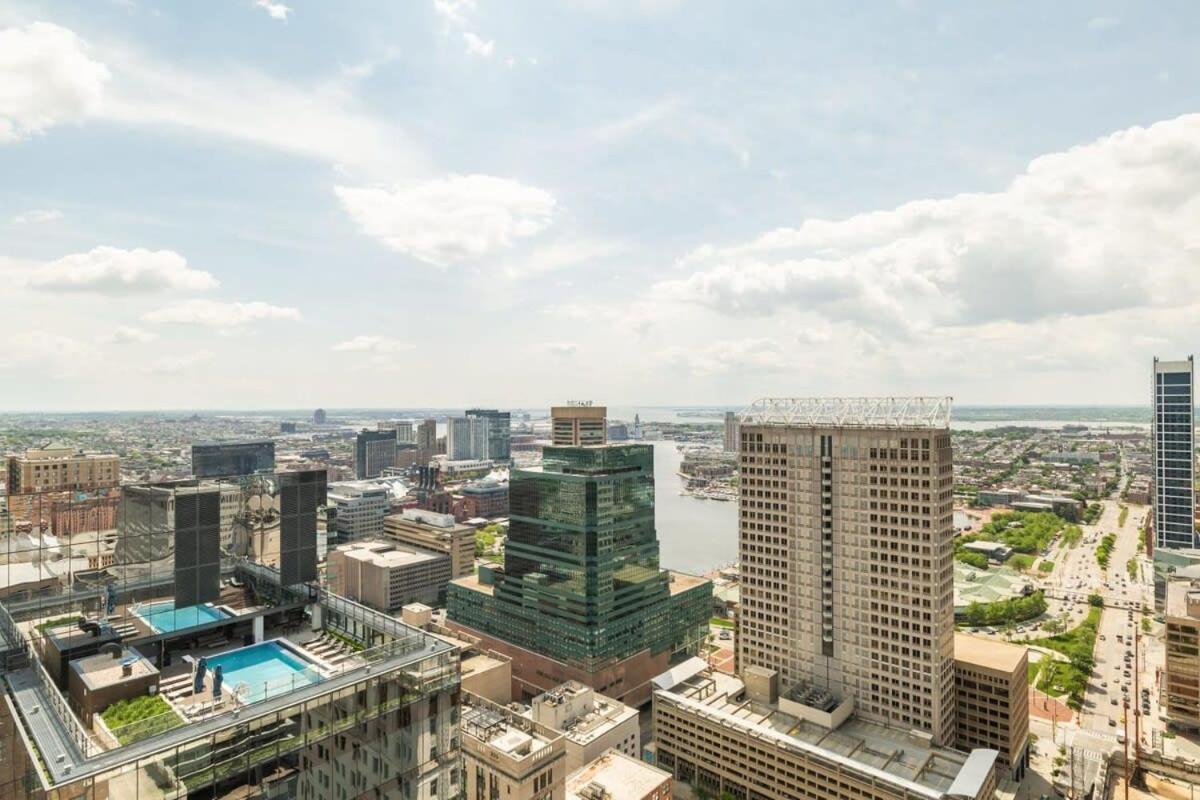 2B 2Ba Luxury Downtown Suite Rooftop Deck & Gym Baltimore Bagian luar foto